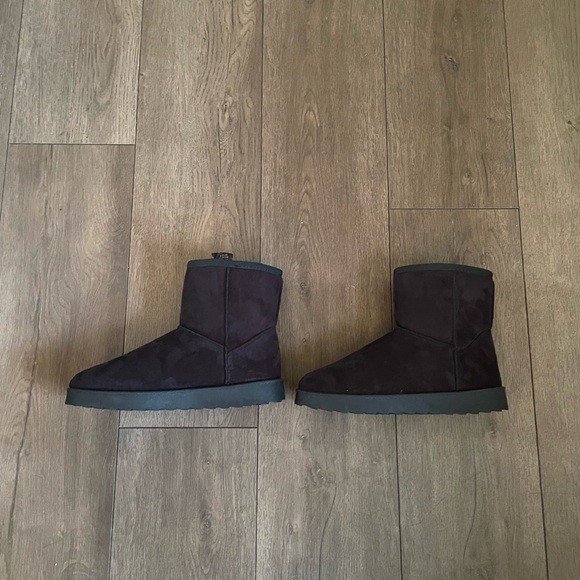 Primark | Shoes | Nwot Primark
Boots - Picture 4 of 11